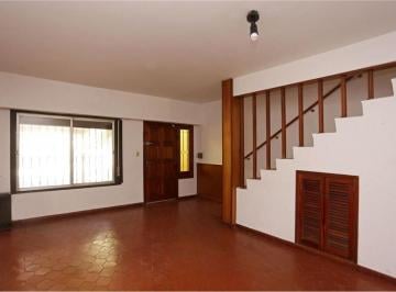Casa de 4 ambientes, Vicente López · Carapachay: Duplex en Venta 4 Ambientes Cochera y Jardín en Excelente Entorno
