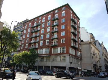 Departamento de 2 ambientes, San Telmo · Bolívar Esq. Av Belgrano - Tempor. Amoblado Liv. - Com Bcón. + 1dorm. C - Plac. Excelente
