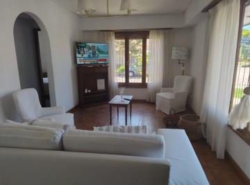 Casa · 100m² · 3 Ambientes · 1 Cochera · Casa 3 Amb con Cochera Parque Luro
