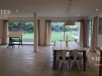 Casa · 204m² · 4 Ambientes · Casa a Estrenar en Venta en Barrio Privado Monet