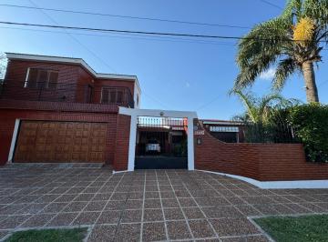 Casa de 8 ambientes, Córdoba · Casa Más Departamento Excelente Ubicación Marques de Sobremonte