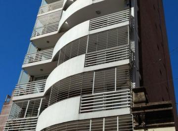 Departamento de 3 ambientes, Rosario · Excelente Semipiso 2 Dorm. + 2 Baños Completos