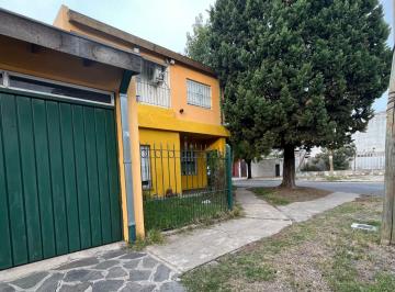 Casa de 5 ambientes, Morón · En Venta - Casa 5 Ambientes en 2 Plantas - El Palomar