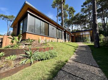 Foto1 · Casa en Venta de 4 Dorm., en Barrio Cerrado, Rincon del Indio