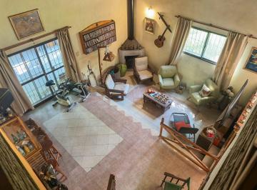 Casa · 149m² · 6 Ambientes · 2 Cocheras · Casa Garita 15, 3 Dorm.. Apta Credito