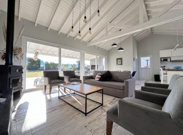 Casa · 130m² · 4 Ambientes · Casa en Alquiler - Golf 1 Lote 77 - Costa Esmeralda