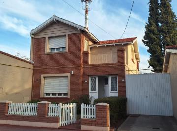 Casa de 7 ambientes, Luján de Cuyo · Casa en Venta en El Centro de Luján de Cuyo