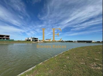 Terreno · 947m² · Venta Lote Al Agua