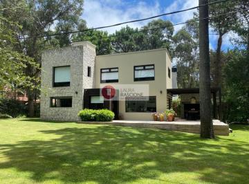 Casa · 145m² · 3 Ambientes · Casa en Venta Valeria del Mar