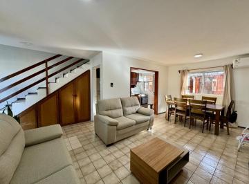 Departamento · 68m² · 4 Ambientes · Colonia - Venta Casa de 3 Dorm. a Pocos m de La Rambla Costanera