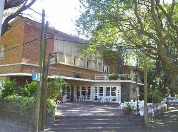Hotel · 655m² · 16 Dormitorios · Santa Ana, Colonia - Importante Hosteria