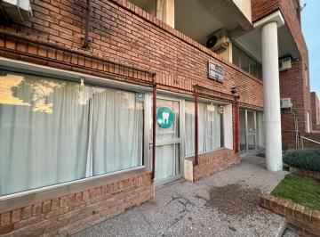 Local comercial · 21m² · 1 Ambiente · Colonia - Venta de Local Comercial en Punto Estratégico