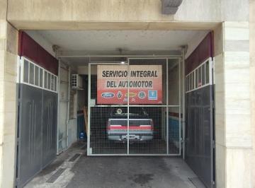 Bodega-Galpón · 230m² · 3 Ambientes · 1 Cochera · Local / Galpón de 230 m² con Casa a m de Ayacucho y Arijon