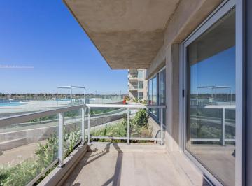 Departamento · 88m² · 3 Ambientes · 1 Cochera · Venta Semipiso 3 Ambientes Remeros Beach con Patio