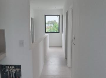 Casa · 180m² · 7 Ambientes · 2 Cocheras · Casa - Santa Elena