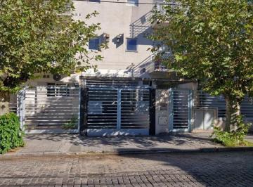 Departamento · 46m² · 2 Ambientes · 1 Cochera · Depto 2 Amb. con Balcon y Cochera en V. Sarmiento