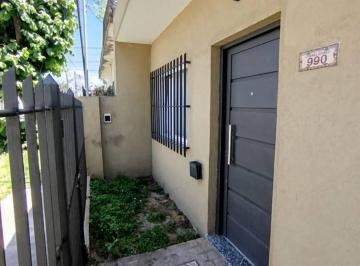 Casa · 176m² · 4 Ambientes · 2 Cocheras · Venta Casa 4 Ambientes en José C. Paz