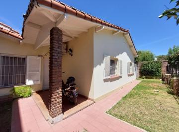 PH · 61m² · 3 Ambientes · Casa en Ph - 3 Amb - Venta - Castelar Norte