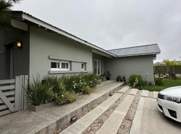 Casa · 150m² · 4 Ambientes · Casa 4 Ambientes - Rumencó Joven