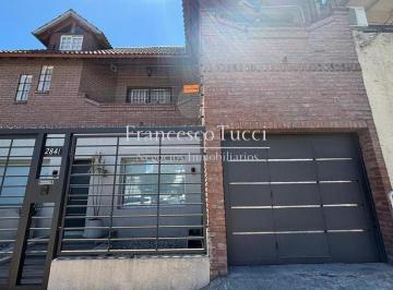 Casa · 250m² · 5 Ambientes · 2 Cocheras · Casa en Venta 6 Ambientes San Justo