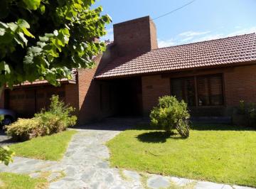 Casa de 4 ambientes, Mar del Plata · Chalet en El Barrio Pinos de Anchorena