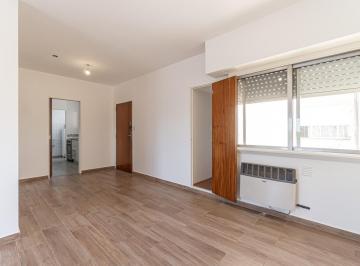 Departamento · 77m² · 3 Ambientes · 2 Cocheras · Departamento en San Martin Centro 3 Ambientes Al Frente, Balcon, Terraza, Lavadero Independiente