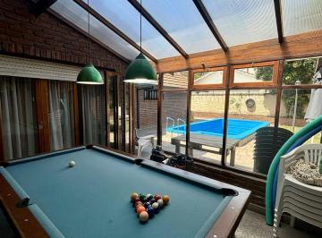 Casa · 243m² · 5 Ambientes · 2 Cocheras · Casa en Venta en El Barrio San José, Mar del Plata