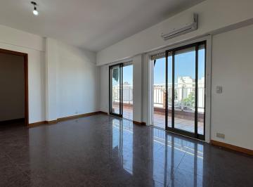 Departamento de 4 ambientes, Floresta · 4 Ambientes en Floresta, Piso Alto, Súper Luminoso. Apto Crédito Hipotecario.