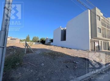 Terreno · 900m² · Terreno Venta Altos del Limay, 900 m² Ideal Desarrollo Inmobiliario, con 24 m Frente a La Plaza