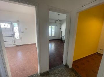 Casa · 85m² · 3 Ambientes · 2 Cocheras · Casa en Venta - San Isidro - Beccar Alto - 2 Dorm. - Lote Propio