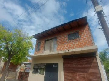 Casa · 200m² · 6 Ambientes · 1 Cochera · Casa en William Morris