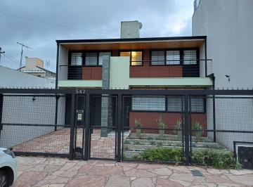 Casa de 4 ambientes, Quilmes · Casa 2 Plantas en Excelente Estado