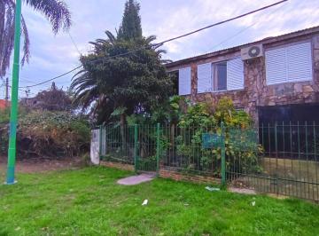 Casa · 101m² · 2 Ambientes · 1 Cochera · Casa en Venta, un Dormitorio, Cochera y Patio Punta Lara
