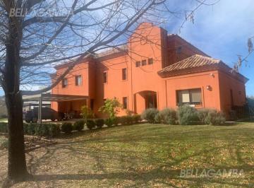 Casa · 530m² · 9 Ambientes · Casa Venta Pilara 9 Ambientes Piscina Quincho