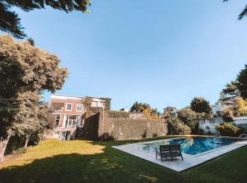 Casa · 600m² · 7 Ambientes · 1 Cochera · Casa de 7 Ambientes con Pileta en Alquiler - Bajo Belgrano / Belgrano Chico