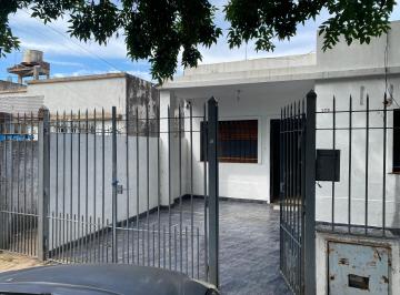 Casa de 4 ambientes, Lomas de Zamora · Casa en Venta en Lomas de Zamora Ideal Para Familia de 294 m²