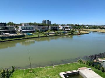 Casa · 423m² · 8 Ambientes · 2 Cocheras · Casa a La Laguna en Virazón, Nordelta