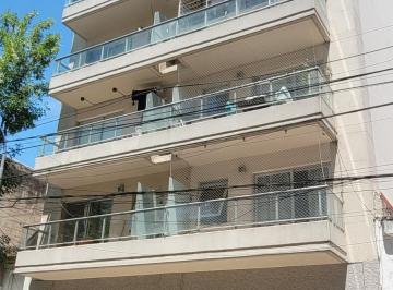 Departamento de 2 ambientes, Flores · Unidad Apto Profesional Al Frente, Superluminoso