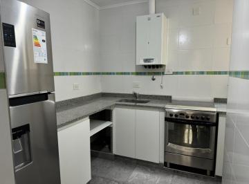 Oficina comercial · 60m² · 3 Ambientes · 1 Cochera · Oficina con Cochera (Opciona) en Alquiler, Zona Centro. Impecable