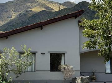 Casa · 120m² · 3 Ambientes · Chalet Para 6 Pasajeros