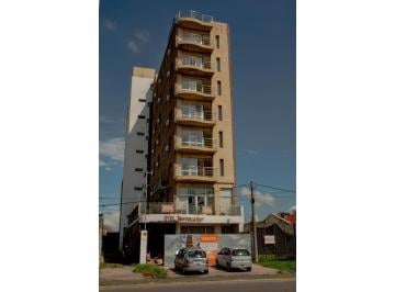 Departamento · 51m² · 2 Ambientes · Departamento de 1 Dormitorio Sobre Av San Martin Al 200