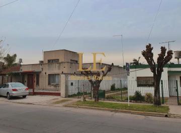 Casa · 70m² · 3 Ambientes · 3 Cocheras · Casa en Venta a Reciclar - Los Polvorines