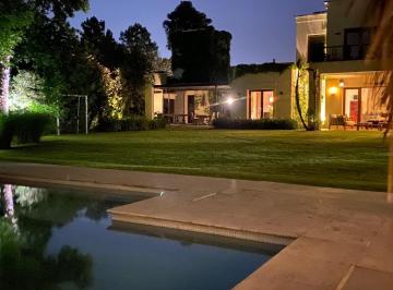 Casa · 340m² · 4 Ambientes · Casa Vista Al Lago en Venta/ Alquiler en Sta Maria de Tigre