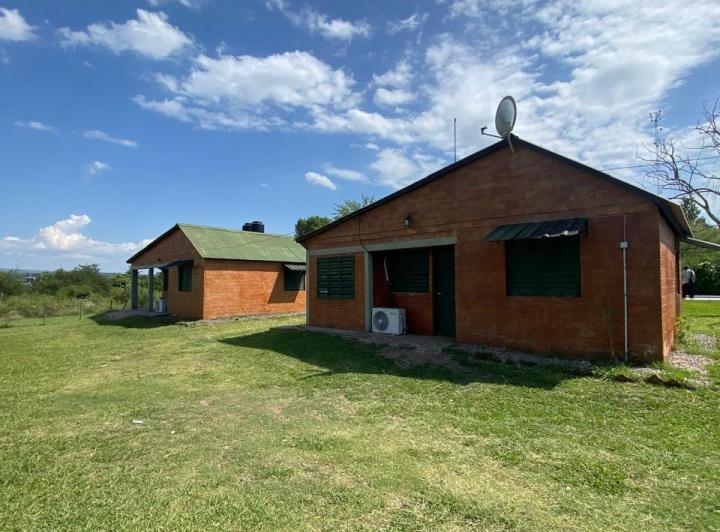 Casa · 383m² · 5 Ambientes · 1 Cochera