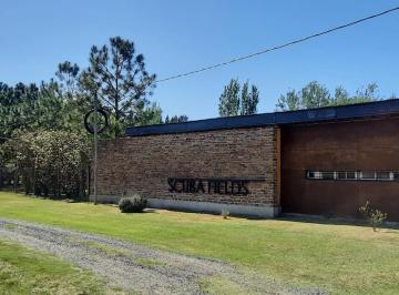 Terreno , Ibarlucea · Terreno de Importante Superficie en Ibarlucea.