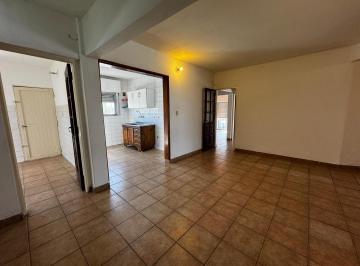Casa · 75m² · 5 Ambientes · Casa PH en Planta Alta Centro Boulogne