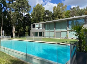 Casa · 1000m² · 6 Ambientes · 8 Cocheras · Casa en Venta en Highland Park, Pilar