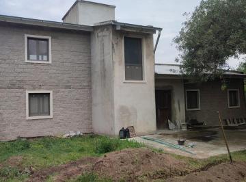 Casa · 300m² · 5 Ambientes · 2 Cocheras · Venta Casa 3Dorm. Barrio Cerrado Ascochinga