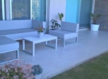 Departamento · 124m² · 4 Ambientes · Departamento de Categoria en Pb con Jardín en Alquiler en El