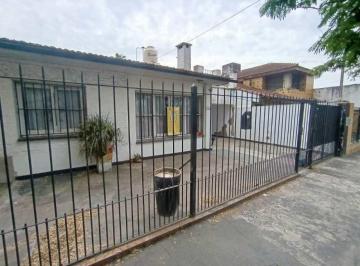 Casa de 2 ambientes, Morón · Casa 4 Ambientes en Castelar